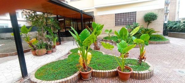 appartamento in vendita a Roma in zona Tor di Quinto