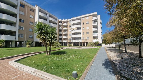 appartamento in vendita a Roma in zona Ponte di Nona
