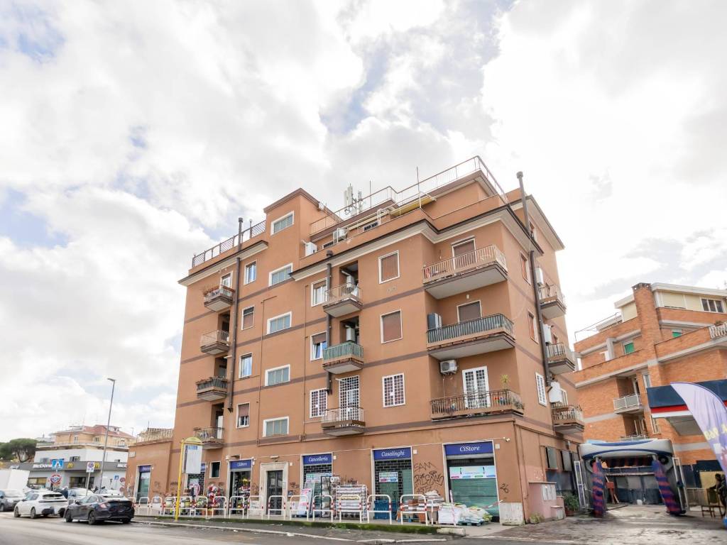 appartamento in vendita a Roma in zona Primavalle