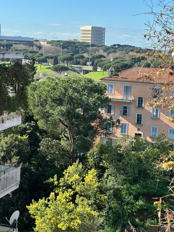 appartamento in vendita a Roma in zona Giuliano Dalmata