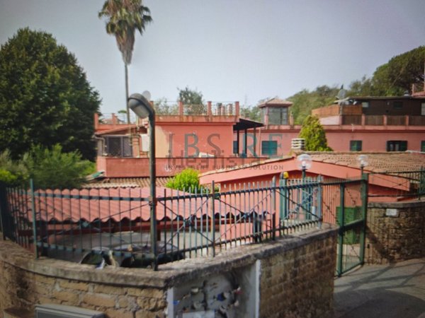 appartamento in vendita a Roma in zona Gianicolense