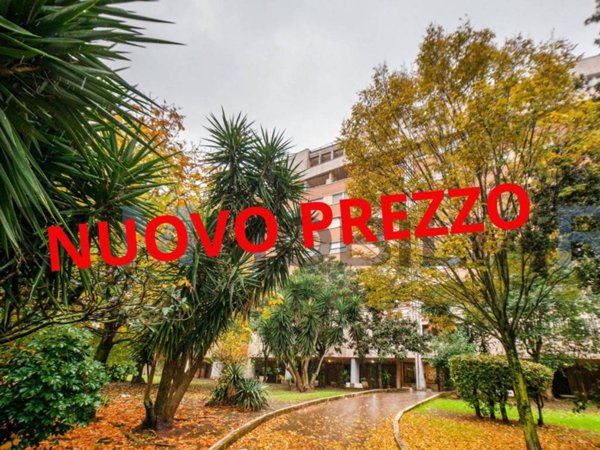 appartamento in vendita a Roma in zona Ardeatino