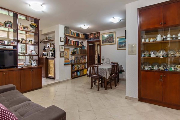 appartamento in vendita a Roma in zona EUR