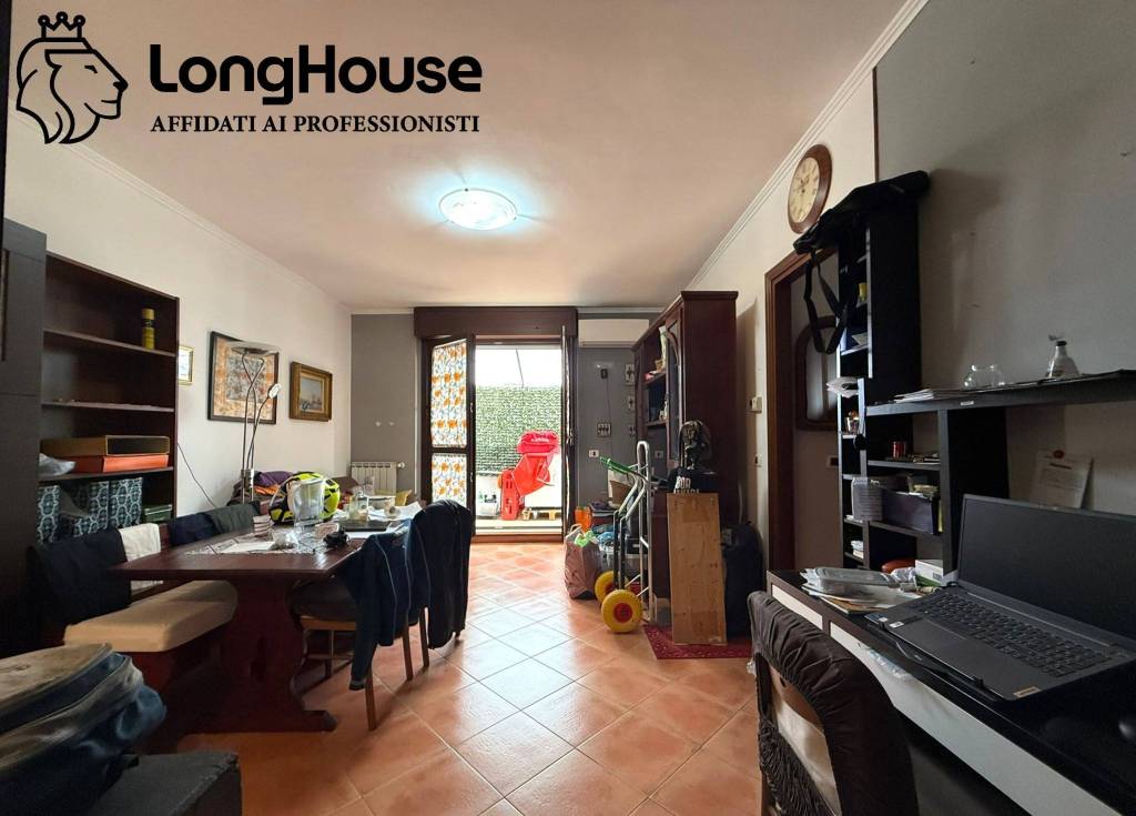 appartamento in vendita a Roma in zona Ponte di Nona