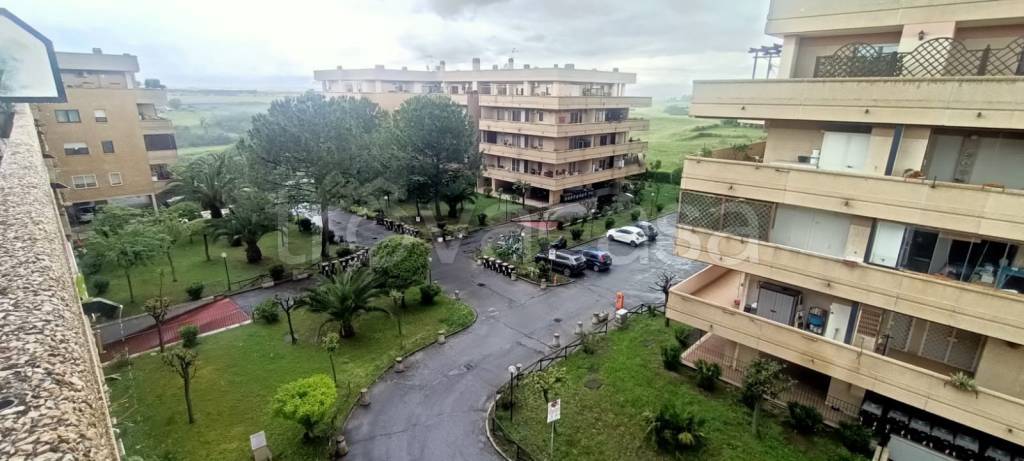 appartamento in vendita a Roma in zona Ponte di Nona