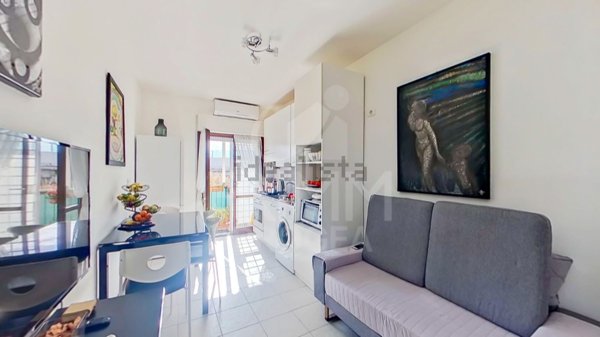 appartamento in vendita a Roma in zona Lunghezza