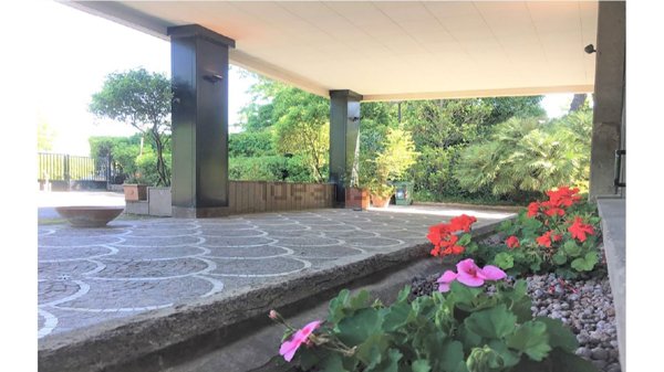 intera palazzina in vendita a Roma in zona Nomentano