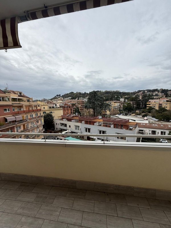 appartamento in vendita a Roma in zona Della Vittoria