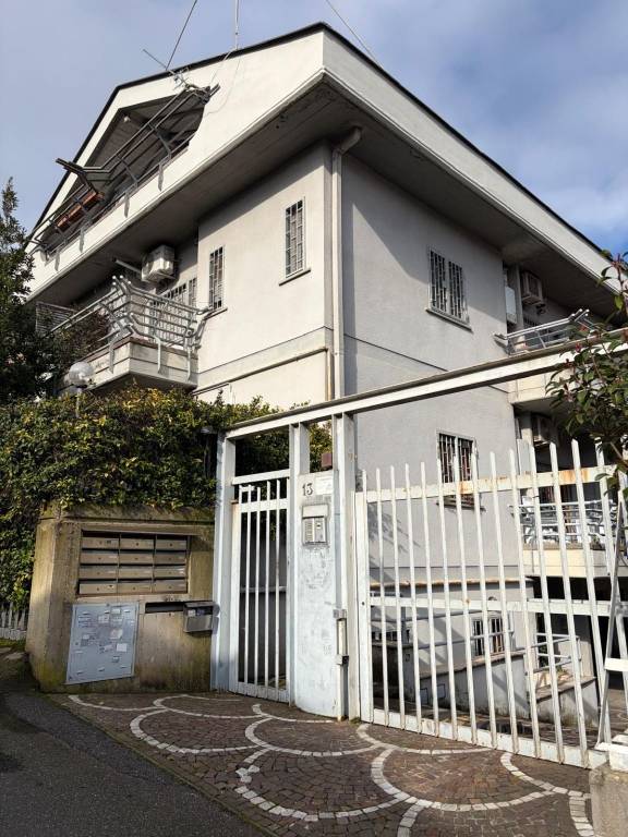 appartamento in vendita a Roma in zona Tomba di Nerone