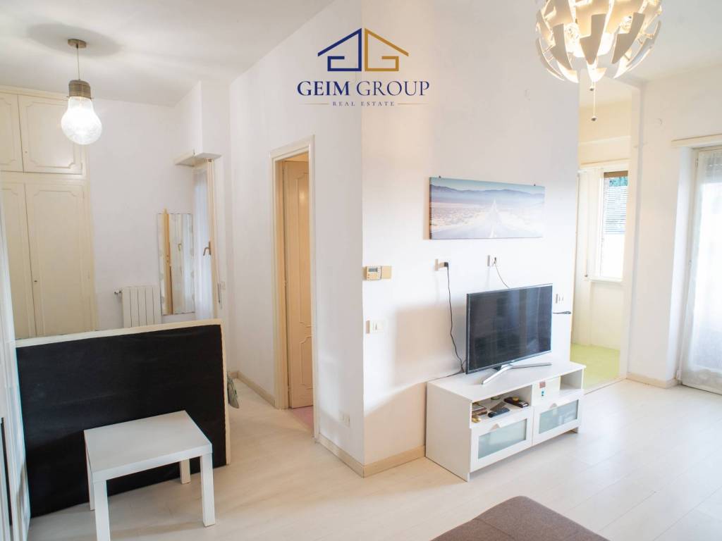 appartamento in vendita a Roma in zona Tomba di Nerone