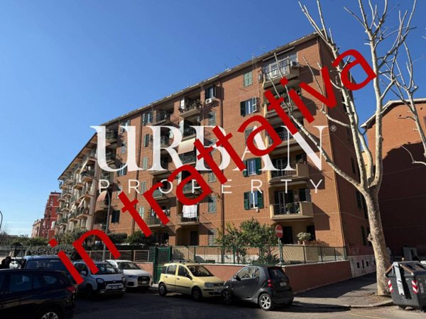appartamento in vendita a Roma in zona Appio Claudio