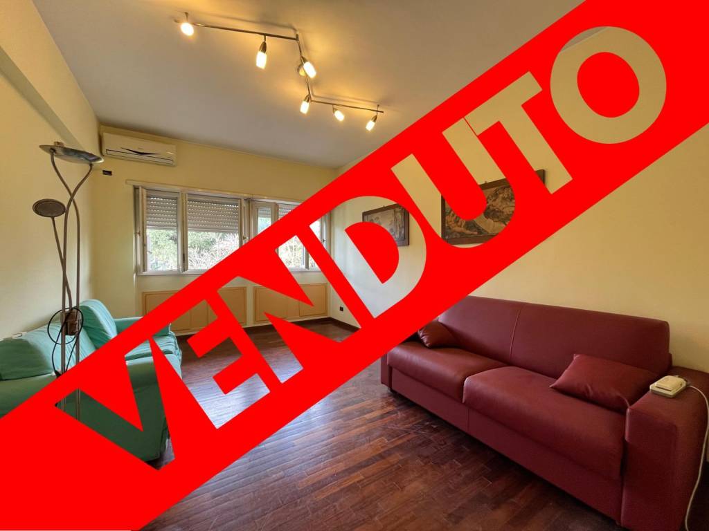 appartamento in vendita a Roma in zona Ardeatino