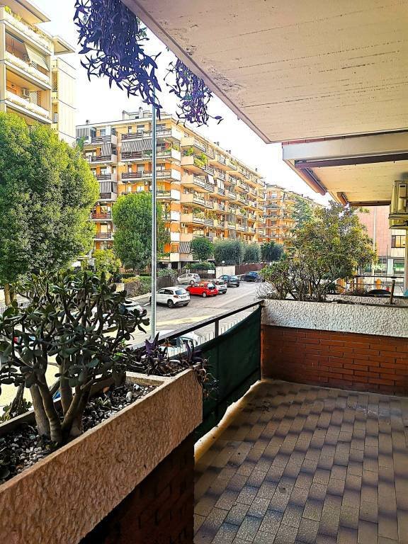 appartamento in vendita a Roma in zona Ostiense