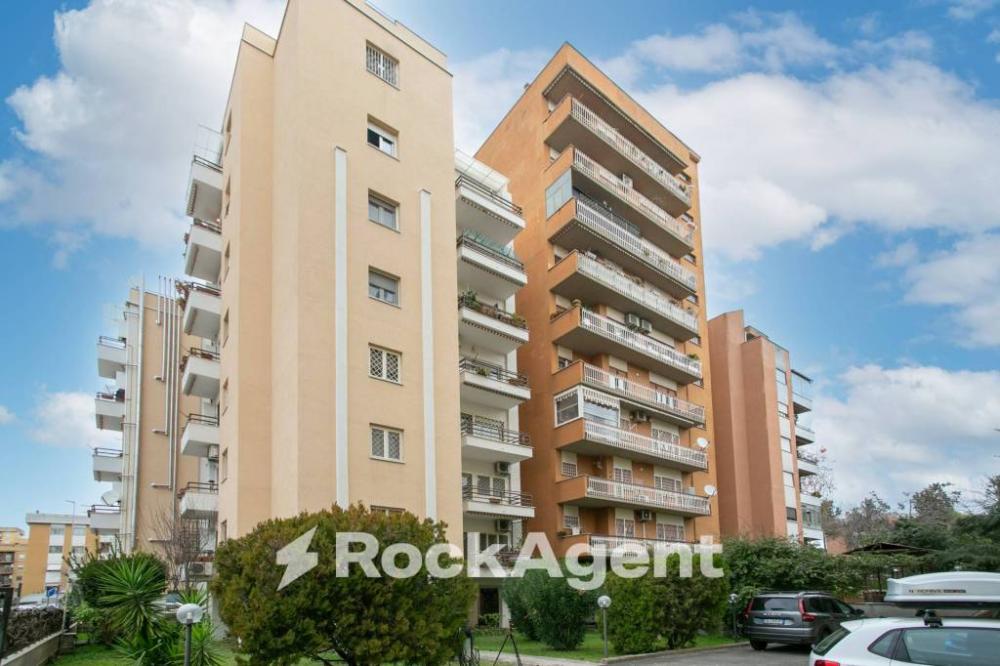 appartamento in vendita a Roma in zona Ponte Mammolo