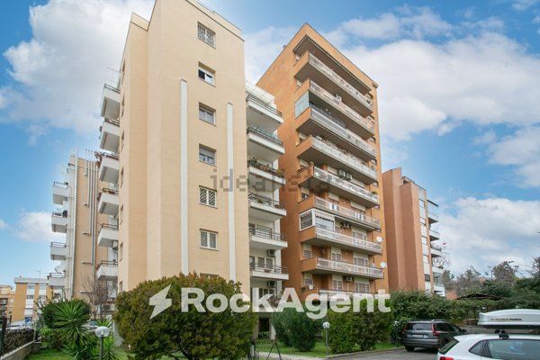 appartamento in vendita a Roma in zona Ponte Mammolo