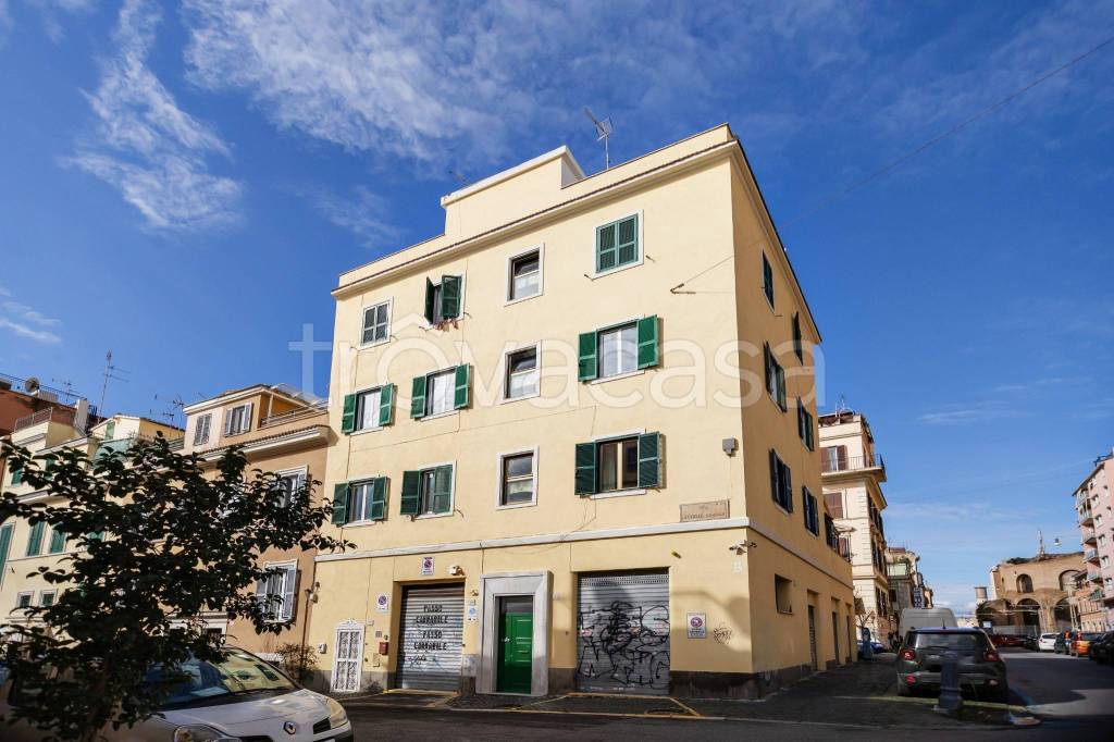 appartamento in vendita a Roma in zona Esquilino