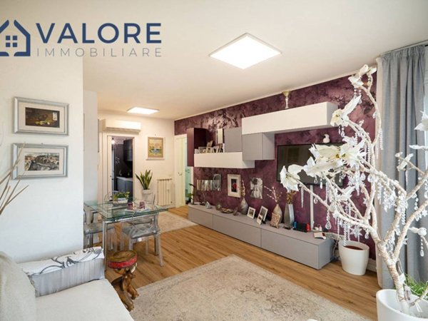 appartamento in vendita a Roma in zona Casal Monastero