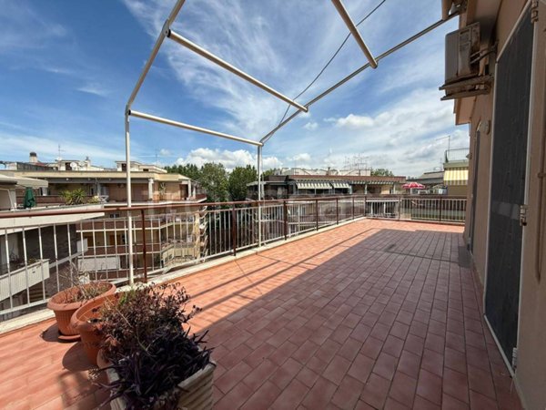 appartamento in vendita a Roma in zona Ostia