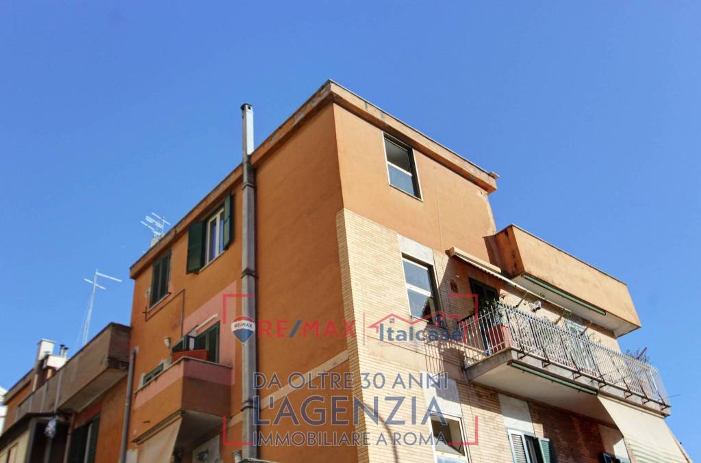 appartamento in vendita a Roma in zona Primavalle