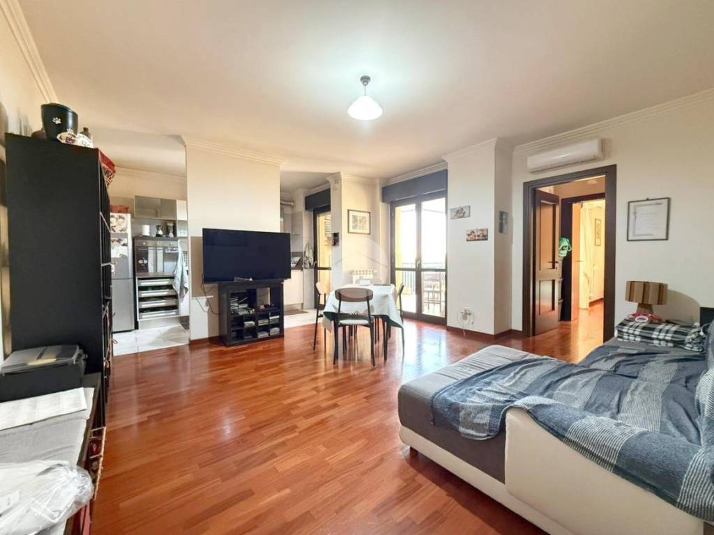 appartamento in vendita a Roma in zona Ponte di Nona