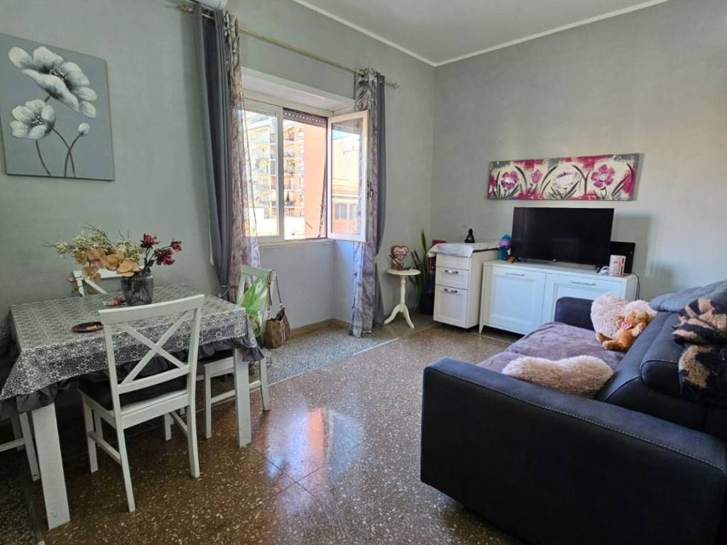 appartamento in vendita a Roma in zona Prenestino-Centocelle