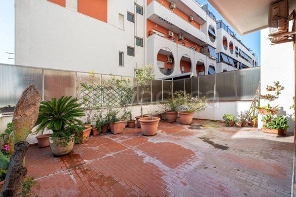 appartamento in vendita a Roma in zona Ostia