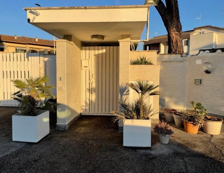 casa indipendente in vendita a Roma in zona Trieste