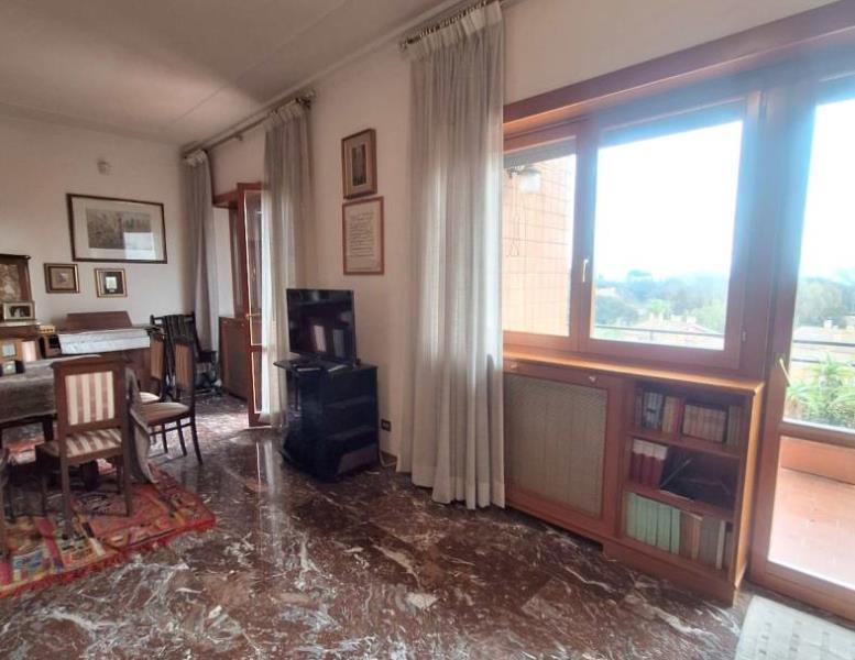 appartamento in vendita a Roma in zona Tor di Quinto