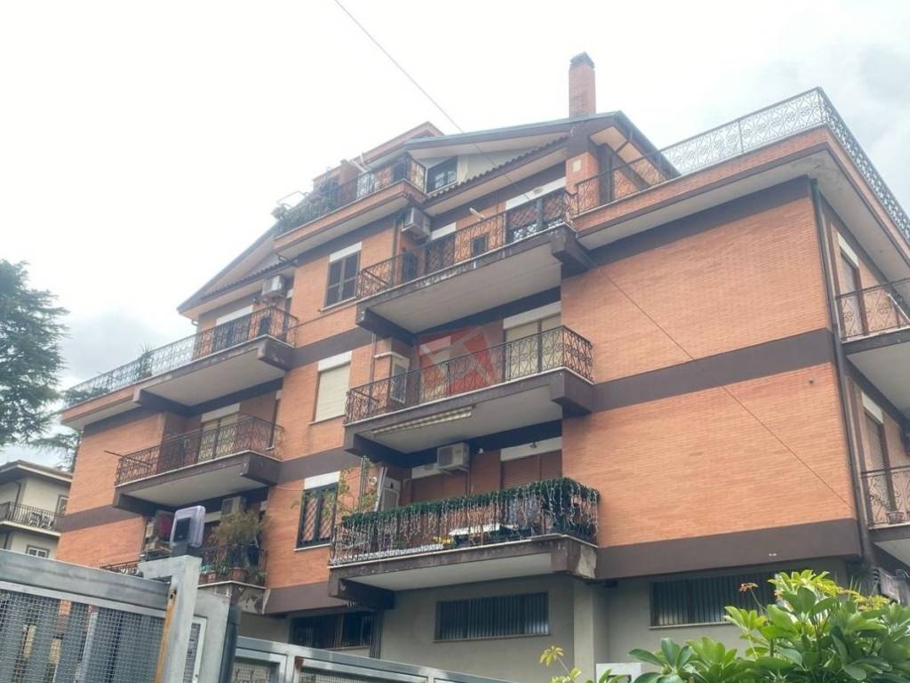 appartamento in vendita a Roma in zona Borghesiana