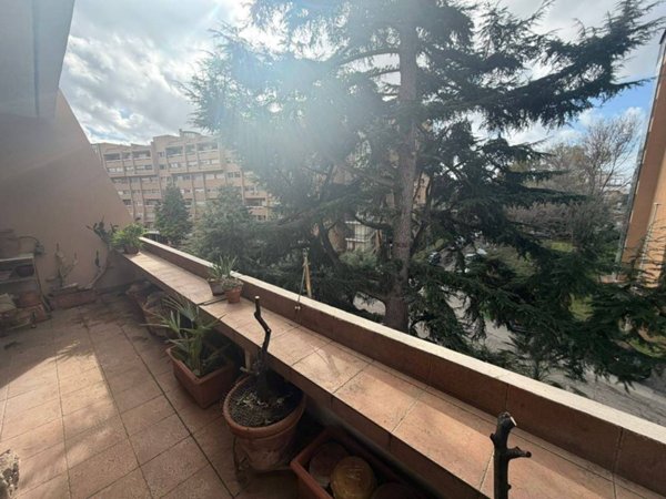 appartamento in vendita a Roma in zona Giuliano Dalmata