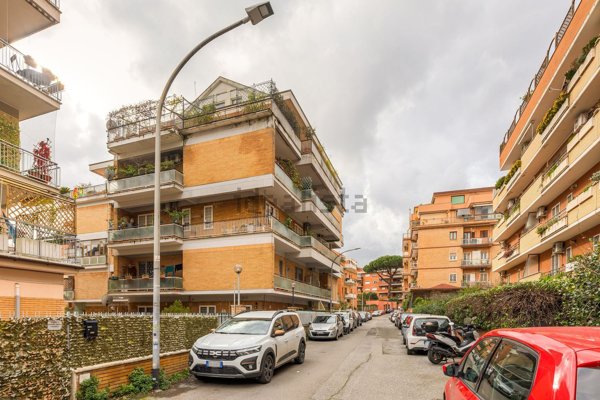 appartamento in vendita a Roma in zona Aurelio