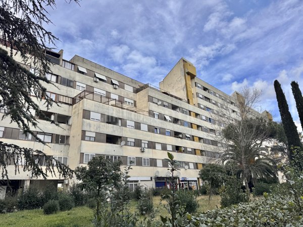 appartamento in vendita a Roma in zona EUR