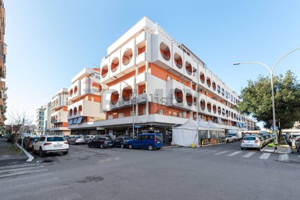 appartamento in vendita a Roma in zona Ostia