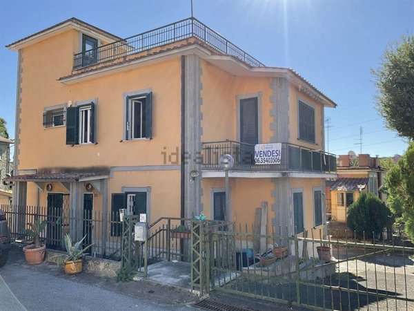 casa indipendente in vendita a Roma in zona La Giustiniana