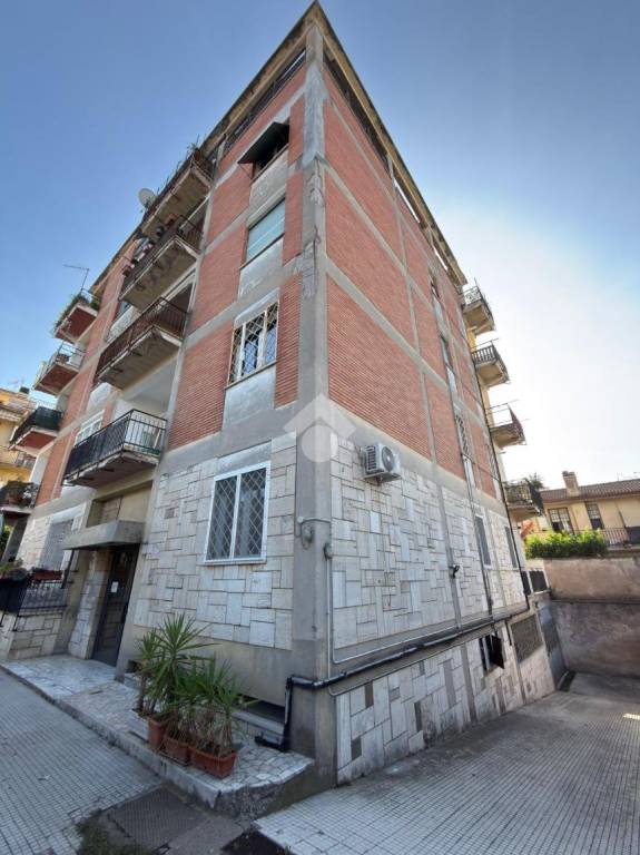 appartamento in vendita a Roma in zona Ponte Mammolo