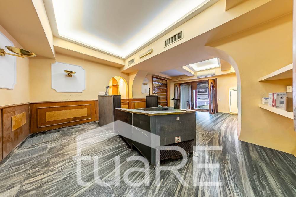 negozio in vendita a Roma in zona Rione Borgo