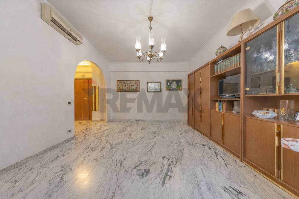 appartamento in vendita a Roma in zona Tuscolano