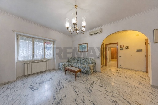 appartamento in vendita a Roma in zona Tuscolano