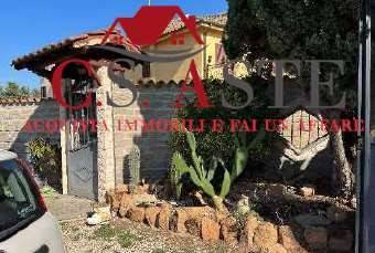 casa indipendente in vendita a Roma in zona Falcognana