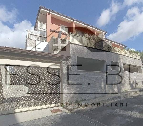 appartamento in vendita a Roma in zona EUR