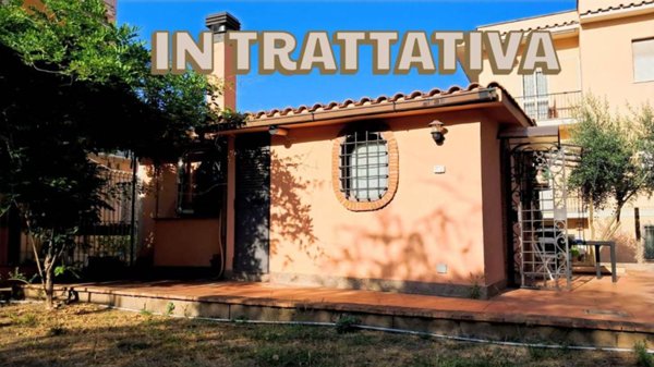 casa indipendente in vendita a Roma in zona Appio Pignatelli