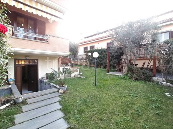 appartamento in vendita a Roma in zona Borghesiana