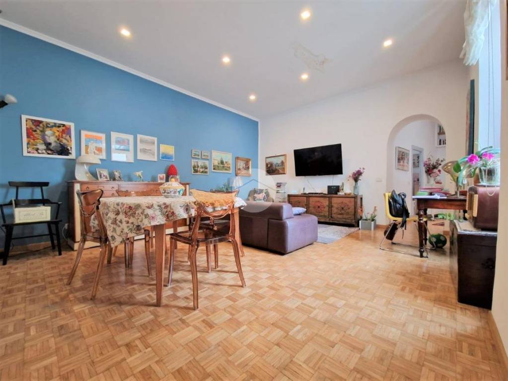 appartamento in vendita a Roma in zona Esquilino