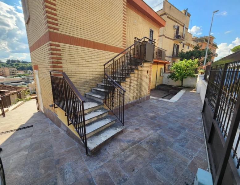 appartamento in vendita a Roma in zona Prima Porta