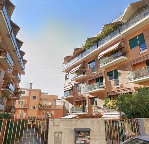 appartamento in vendita a Roma in zona Primavalle