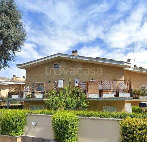 appartamento in vendita a Roma in zona Mezzocammino