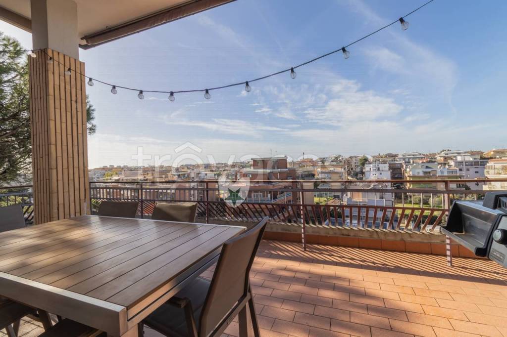 appartamento in vendita a Roma in zona Rione Prati