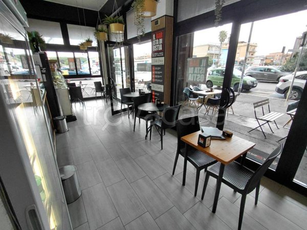 negozio in vendita a Roma in zona Ostia