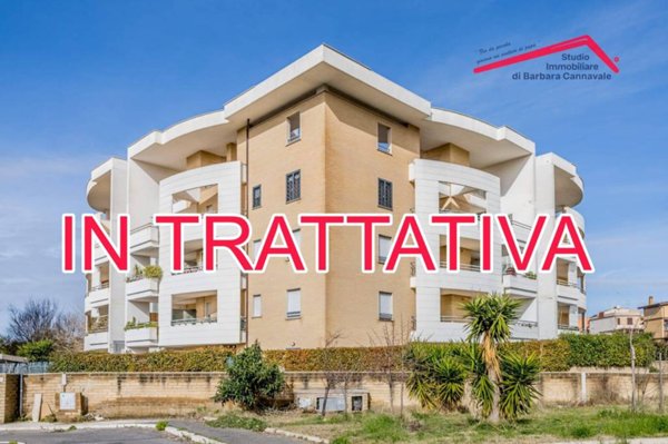appartamento in vendita a Roma in zona Acilia