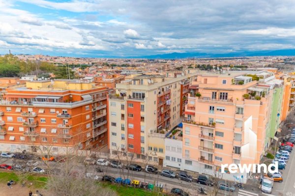 appartamento in vendita a Roma in zona Portuense